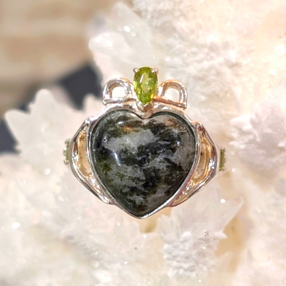 Peridot And Marble Claddagh Ring Sterling Silver